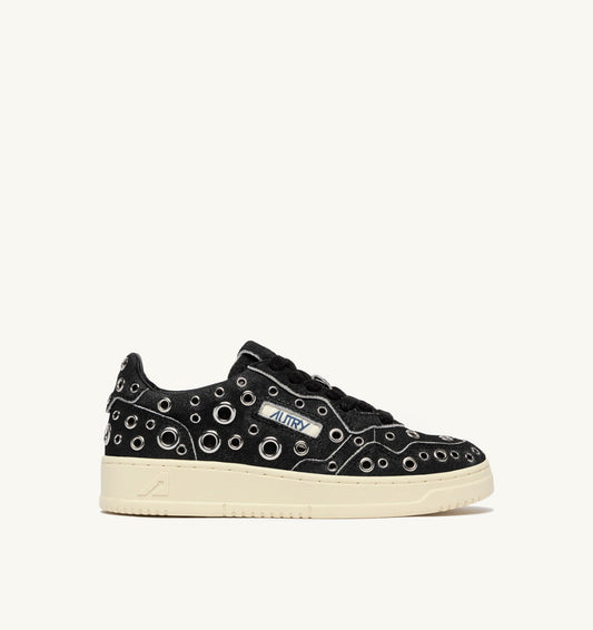 AUTRY Man MEDALIST LOW SNEAKERS IN BLACK SUEDE WITH STUDS