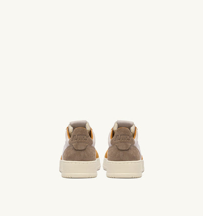 AUTRY Man MEDALIST LOW TRICOLOR SNEAKERS IN SUEDE COLOR ANTELOPE WHITE AND BROWN MUSCAT