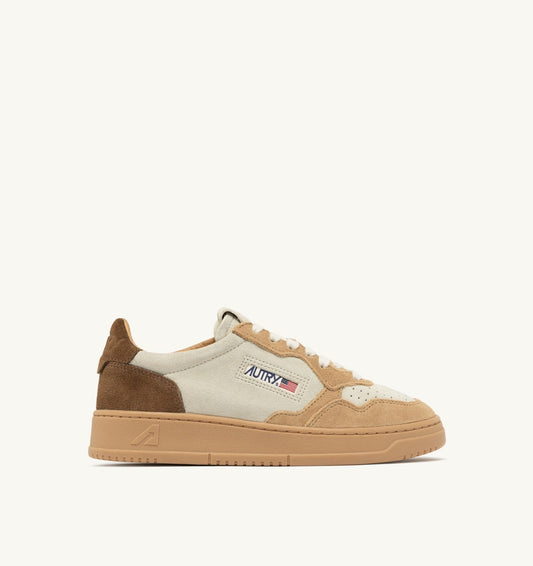 AUTRY Man MEDALIST LOW TRICOLOR SNEAKERS IN SUEDE COLOR TUNDRA EGG AND PEANUT
