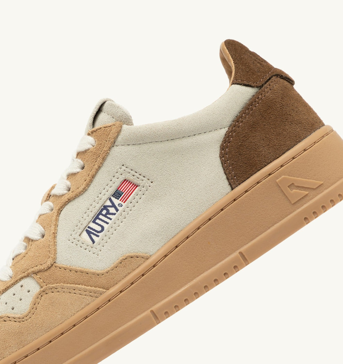 AUTRY Man MEDALIST LOW TRICOLOR SNEAKERS IN SUEDE COLOR TUNDRA EGG AND PEANUT