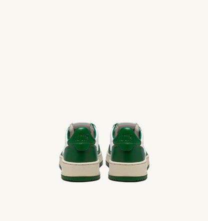 AUTRY Man MEDALIST LOW BICOLOR SNEAKERS IN WHITE AND GREEN LEATHER