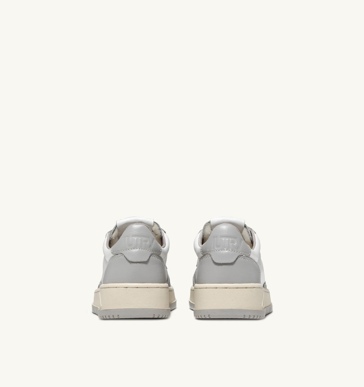 AUTRY Man MEDALIST LOW BICOLOR SNEAKERS IN WHITE AND VAPOR LEATHER