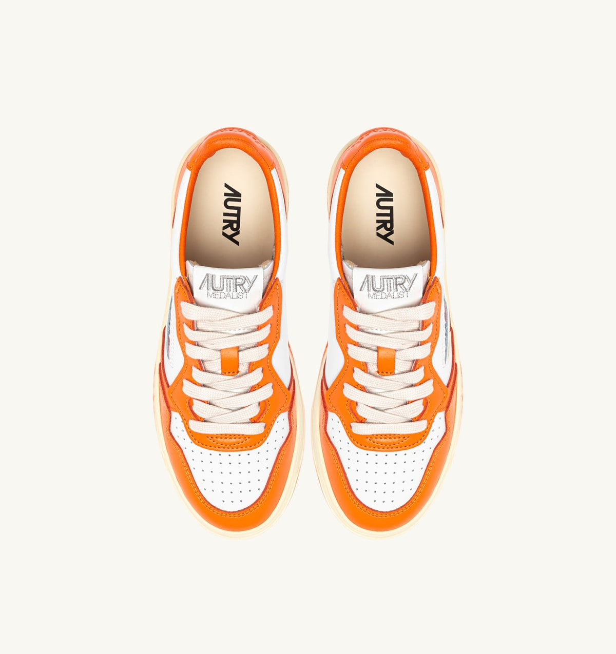 AUTRY Man MEDALIST LOW BICOLOR SNEAKERS IN WHITE AND PARSIMMON ORANGE LEATHER
