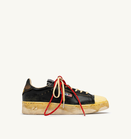 AUTRY Man DALLAS LOW SUPER VINTAGE SNEAKERS IN BLACK LEATHER