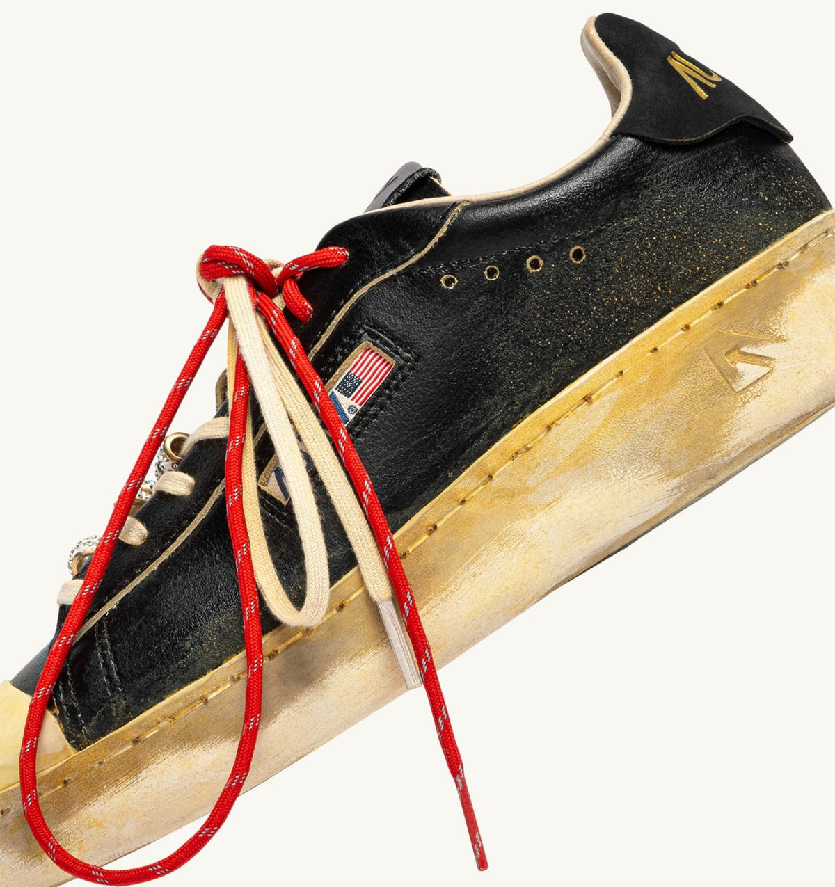 AUTRY Man DALLAS LOW SUPER VINTAGE SNEAKERS IN BLACK LEATHER