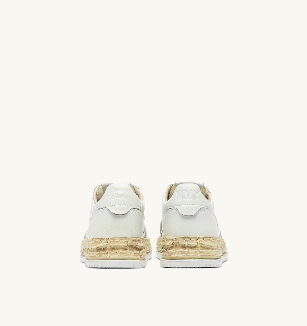 AUTRY Man MEDALIST LOW SUPER VINTAGE 'Autry x Maison MIHARA YASUHIRO General Scale.' SNEAKERS IN WHITE LEATHER