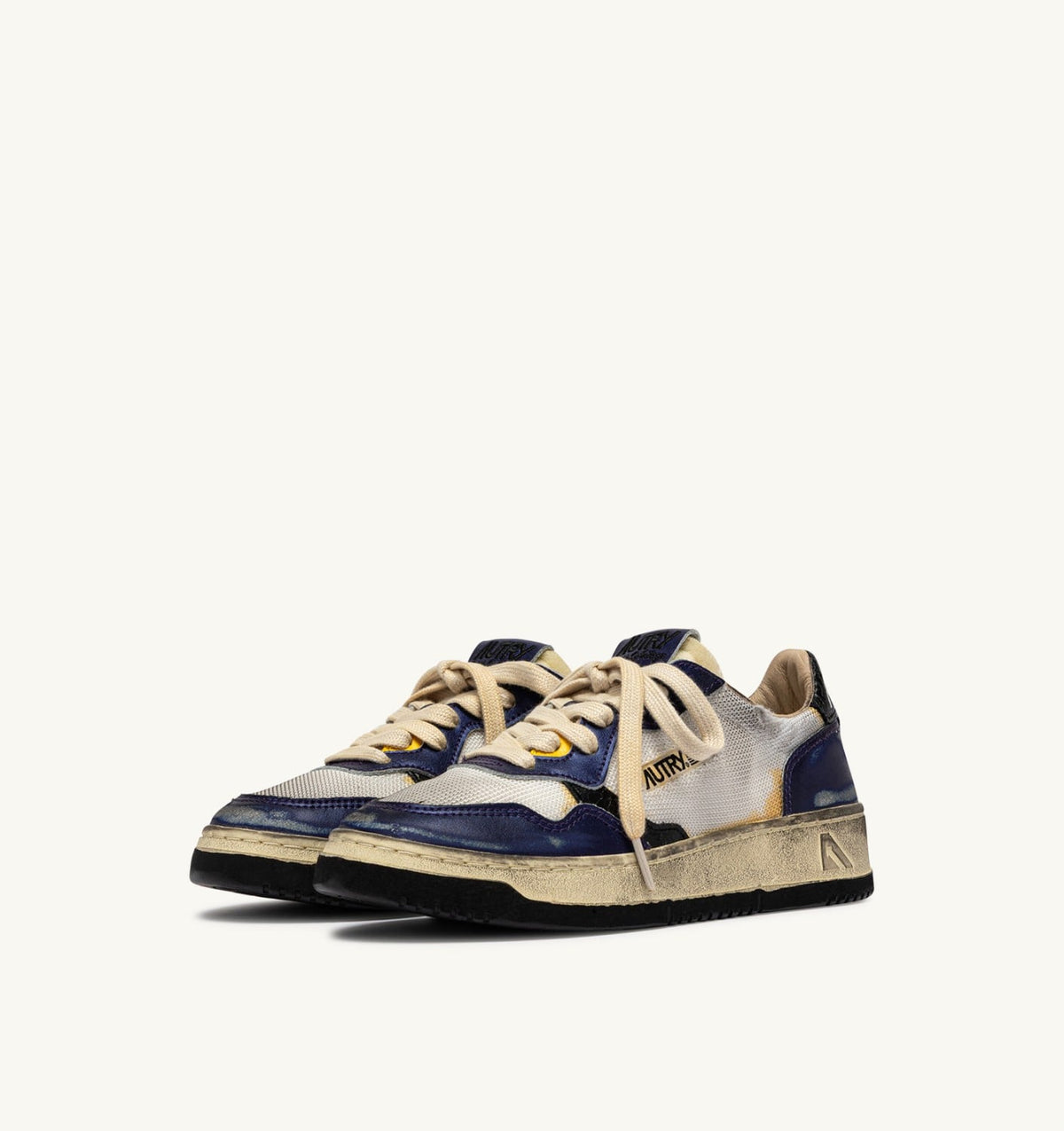 AUTRY Woman MEDALIST LOW SUPER VINTAGE SNEAKERS IN WHITE AND TANZANITE LEATHER AND DRAGON MESH