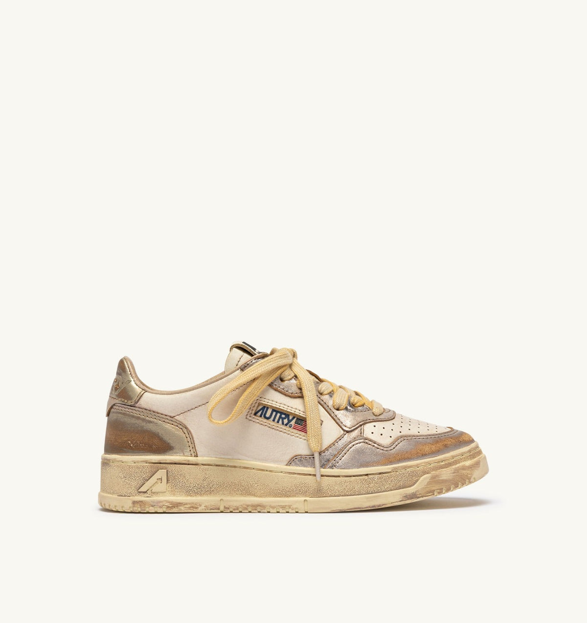 AUTRY Woman MEDALIST LOW SUPER VINTAGE SNEAKERS IN SILVER AND PLATINUM LEATHER