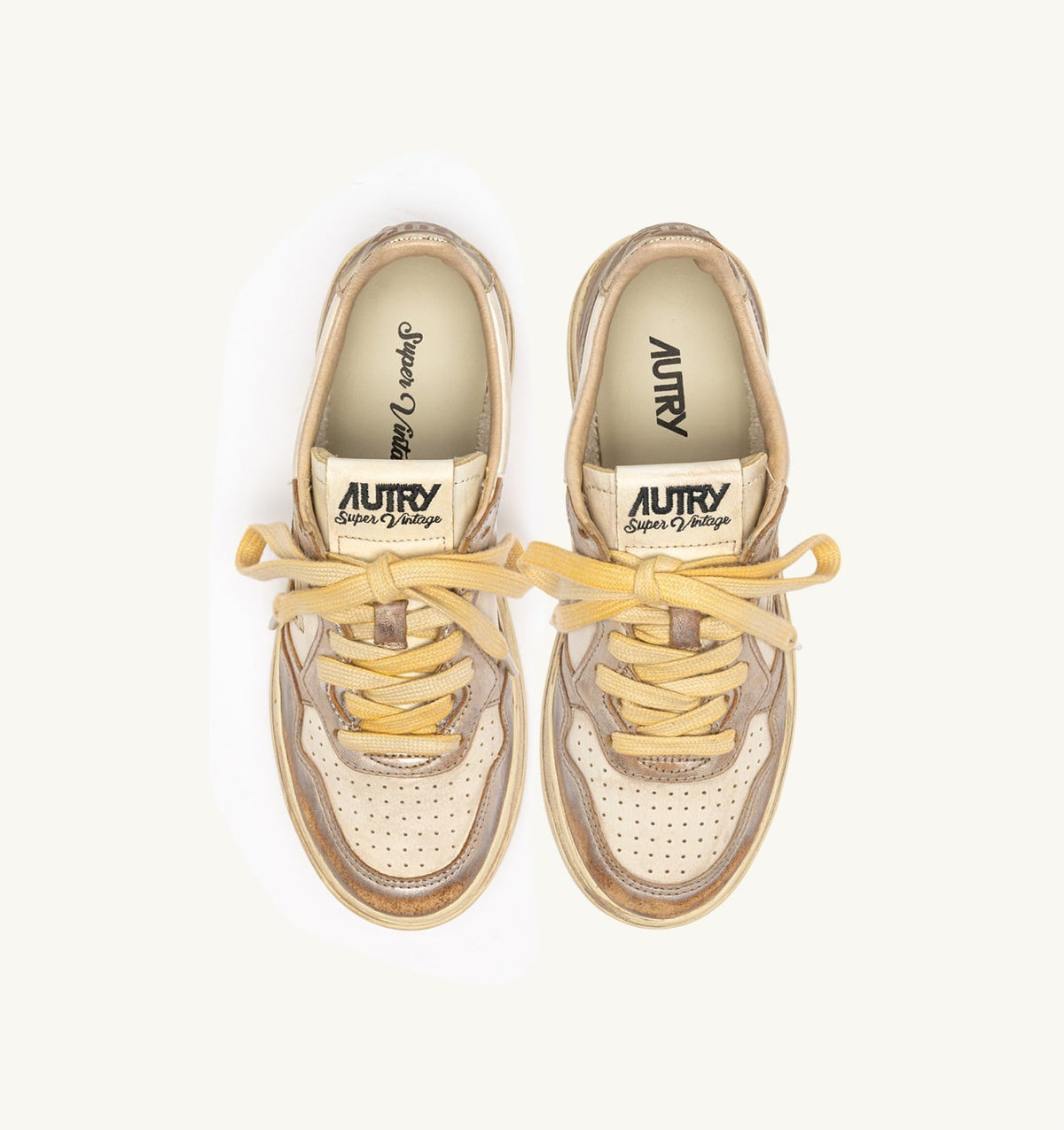 AUTRY Woman MEDALIST LOW SUPER VINTAGE SNEAKERS IN SILVER AND PLATINUM LEATHER
