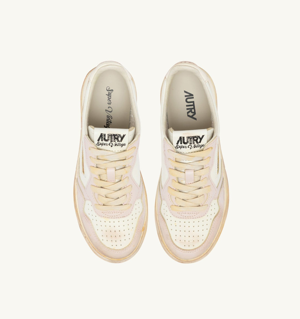 AUTRY Woman MEDALIST LOW SUPER VINTAGE SNEAKERS IN VANILLA WHITE AND MAUVE LEATHER