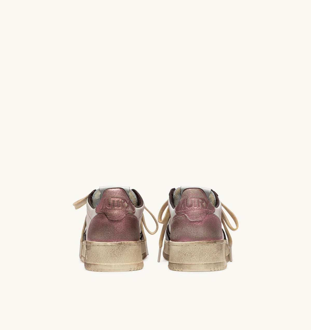 AUTRY Woman MEDALIST LOW SUPER VINTAGE SNEAKERS IN WHITE, PEONY AND HOT FUDGE LEATHER