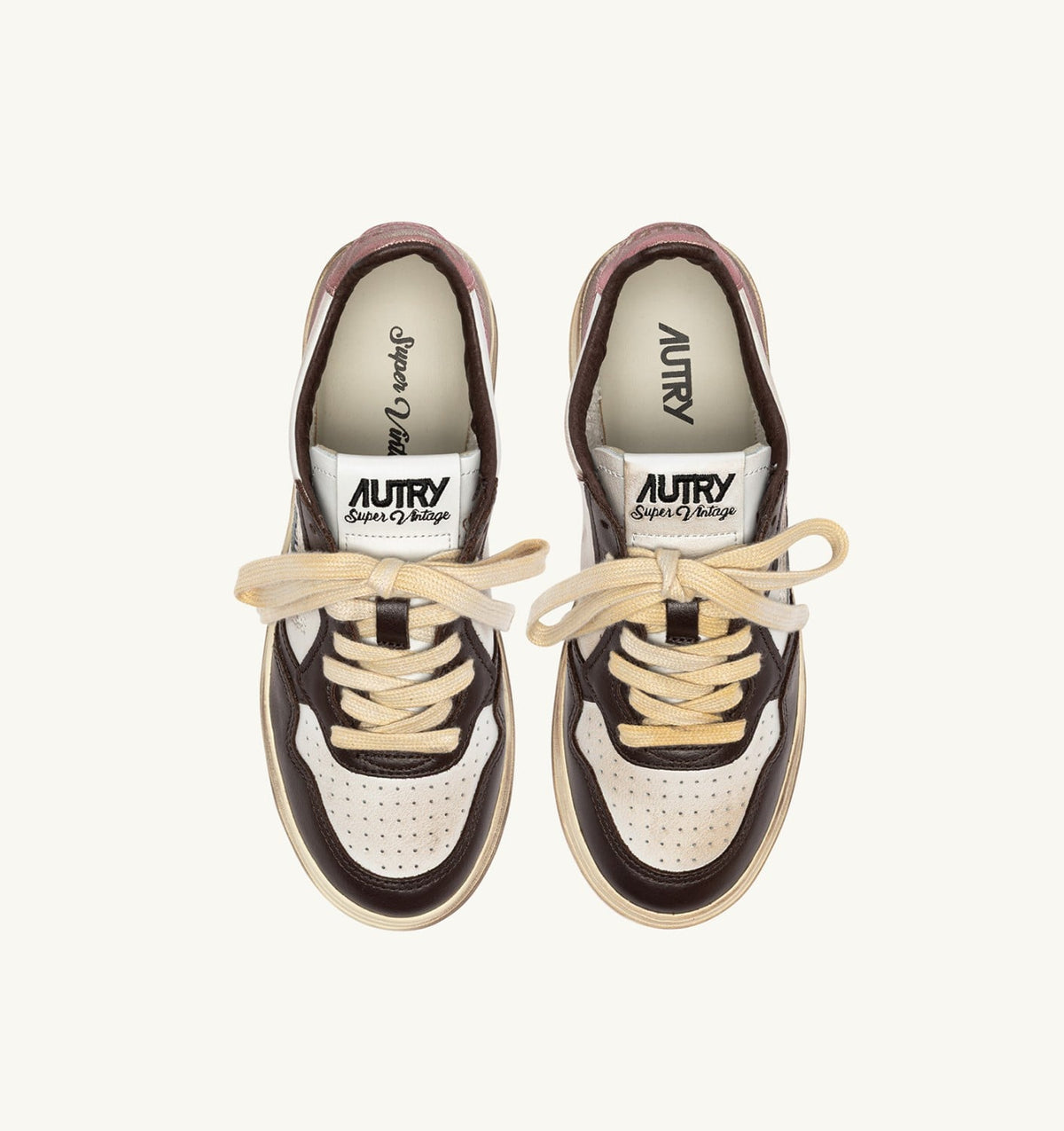 AUTRY Woman MEDALIST LOW SUPER VINTAGE SNEAKERS IN WHITE, PEONY AND HOT FUDGE LEATHER