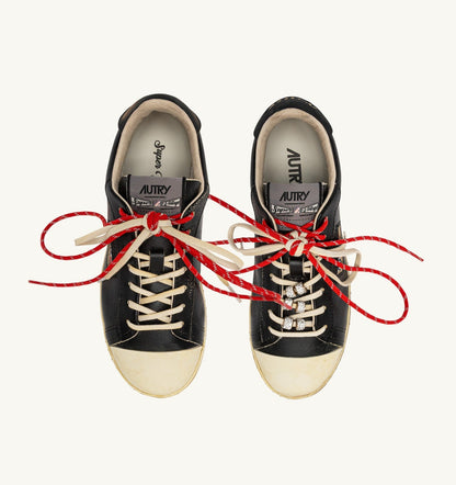 AUTRY Woman DALLAS LOW SUPER VINTAGE SNEAKERS IN BLACK LEATHER