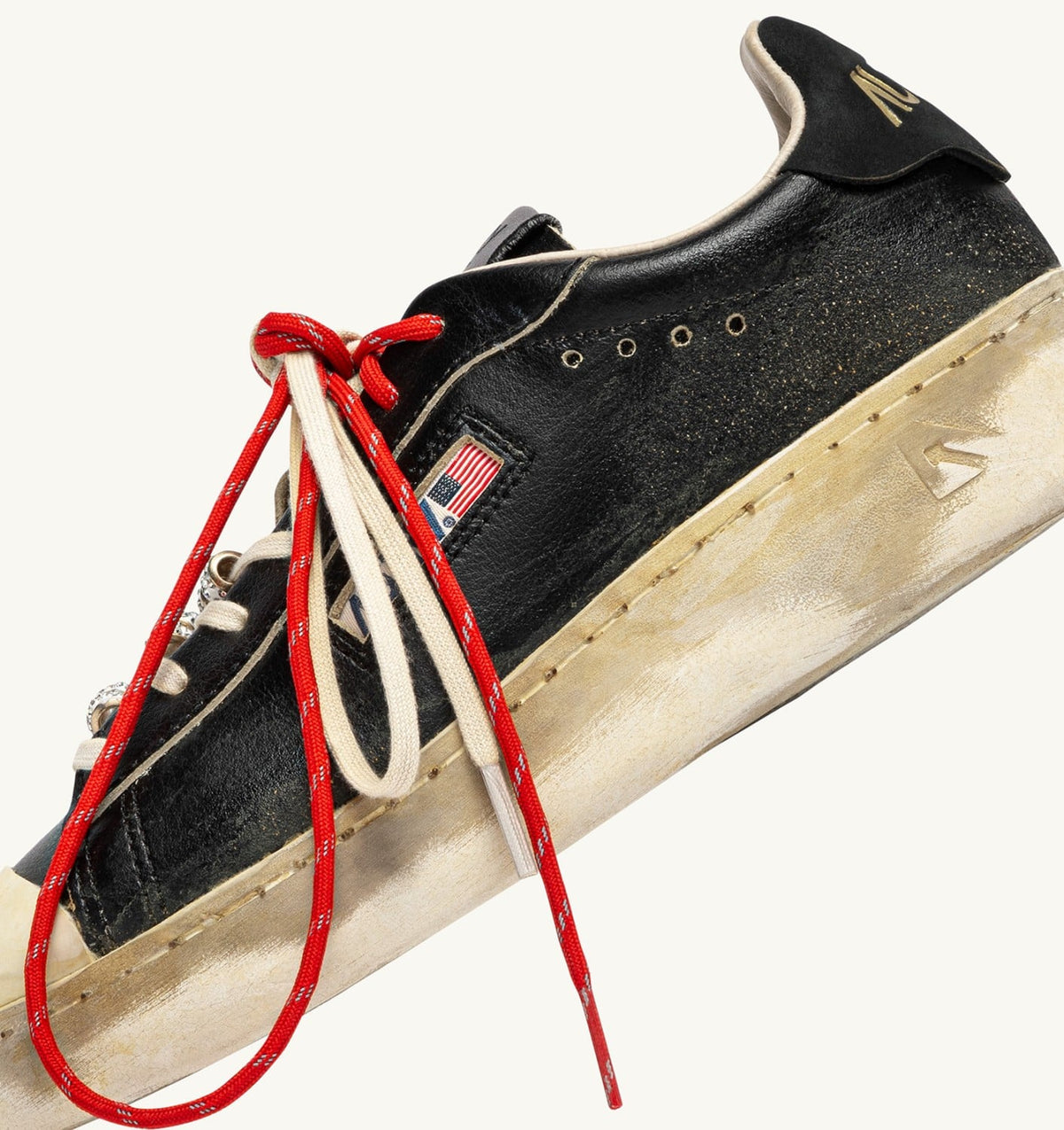 AUTRY Woman DALLAS LOW SUPER VINTAGE SNEAKERS IN BLACK LEATHER