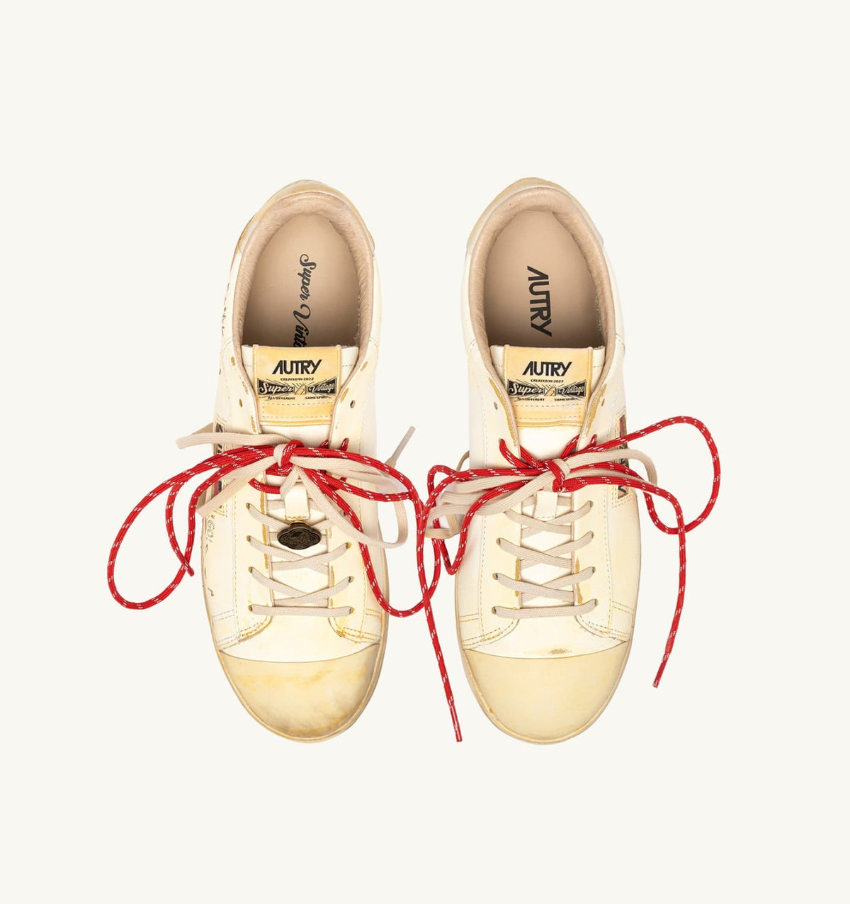 AUTRY Woman DALLAS LOW SUPER VINTAGE SNEAKERS IN MARSHMALLOW LEATHER