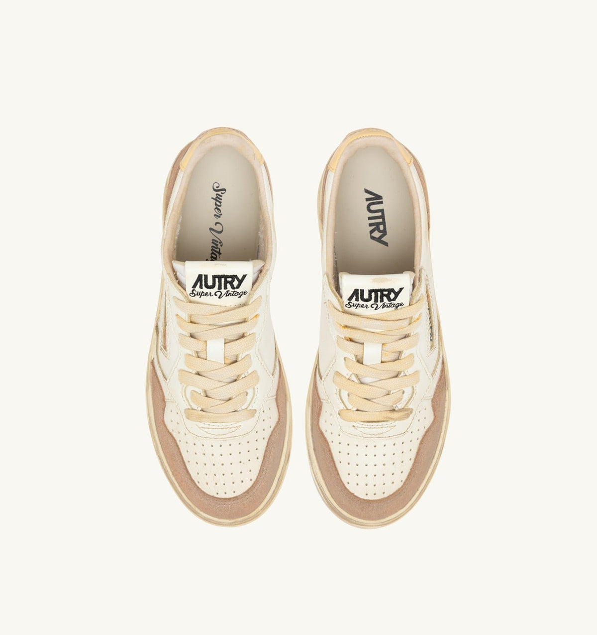 AUTRY Woman MEDALIST LOW SUPER VINTAGE SNEAKERS IN WHITE AND PHARD LEATHER AND SUEDE