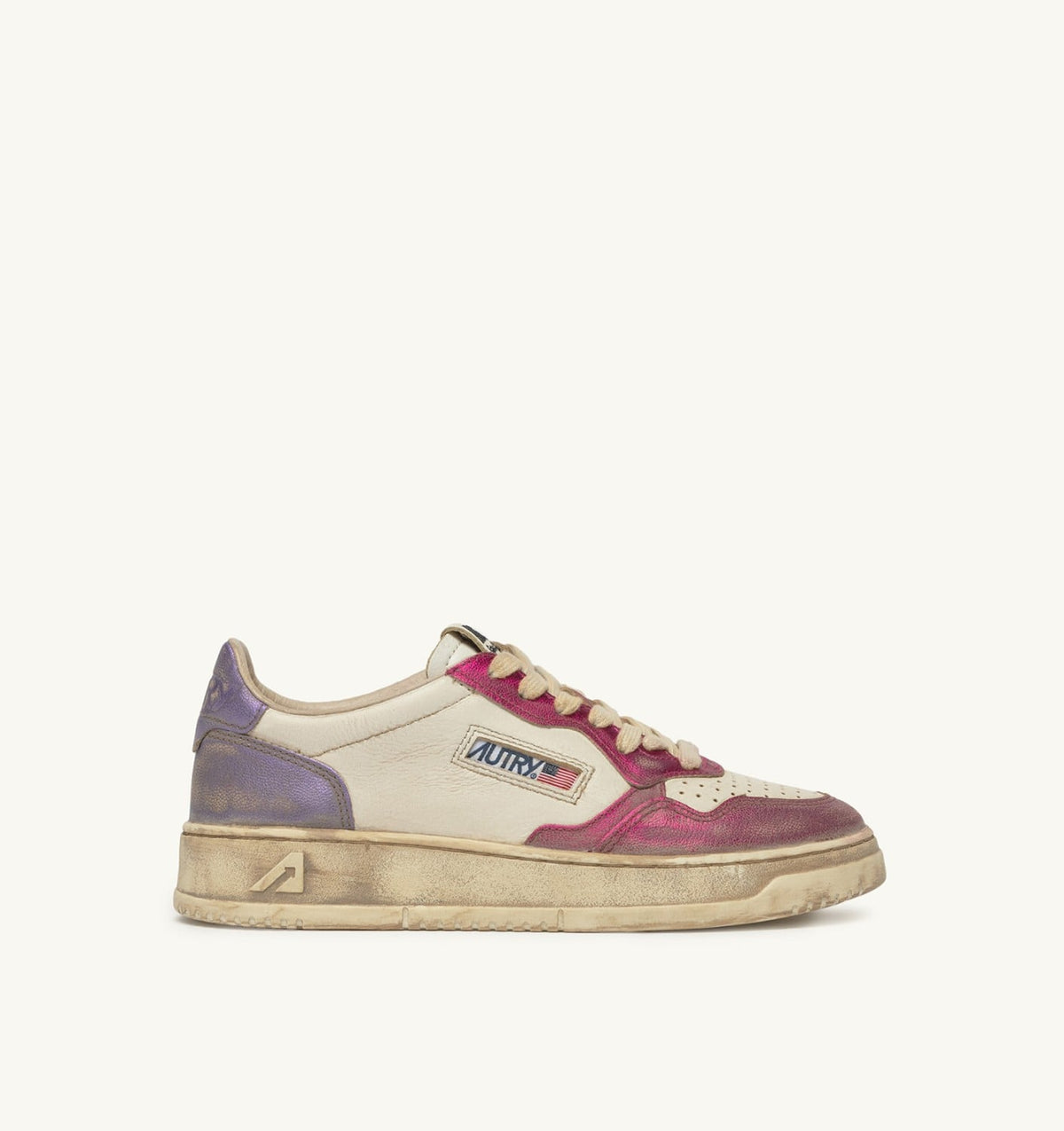 AUTRY Woman MEDALIST LOW SNEAKERS SUPER VINTAGE IN WHITE FUCHSIA AND VIOLET LEATHER
