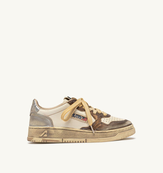 AUTRY Woman MEDALIST LOW SUPER VINTAGE SNEAKERS IN CHOCOLATE AND SILVER LEATHER