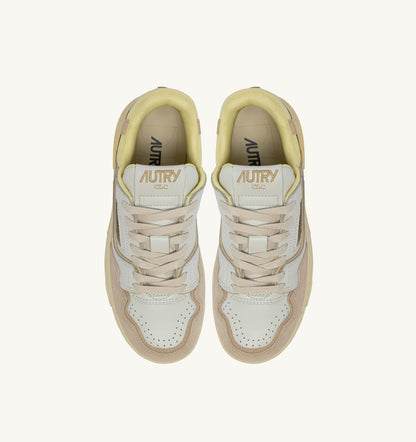 AUTRY Woman SNEAKERS CLC LOW IN WHITE BOULDER AND LEMON MERINGUE LEATHER AND SUEDE