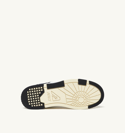 AUTRY Woman CLC LOW SNEAKERS IN WHITE LEATHER AND BLACK SUEDE