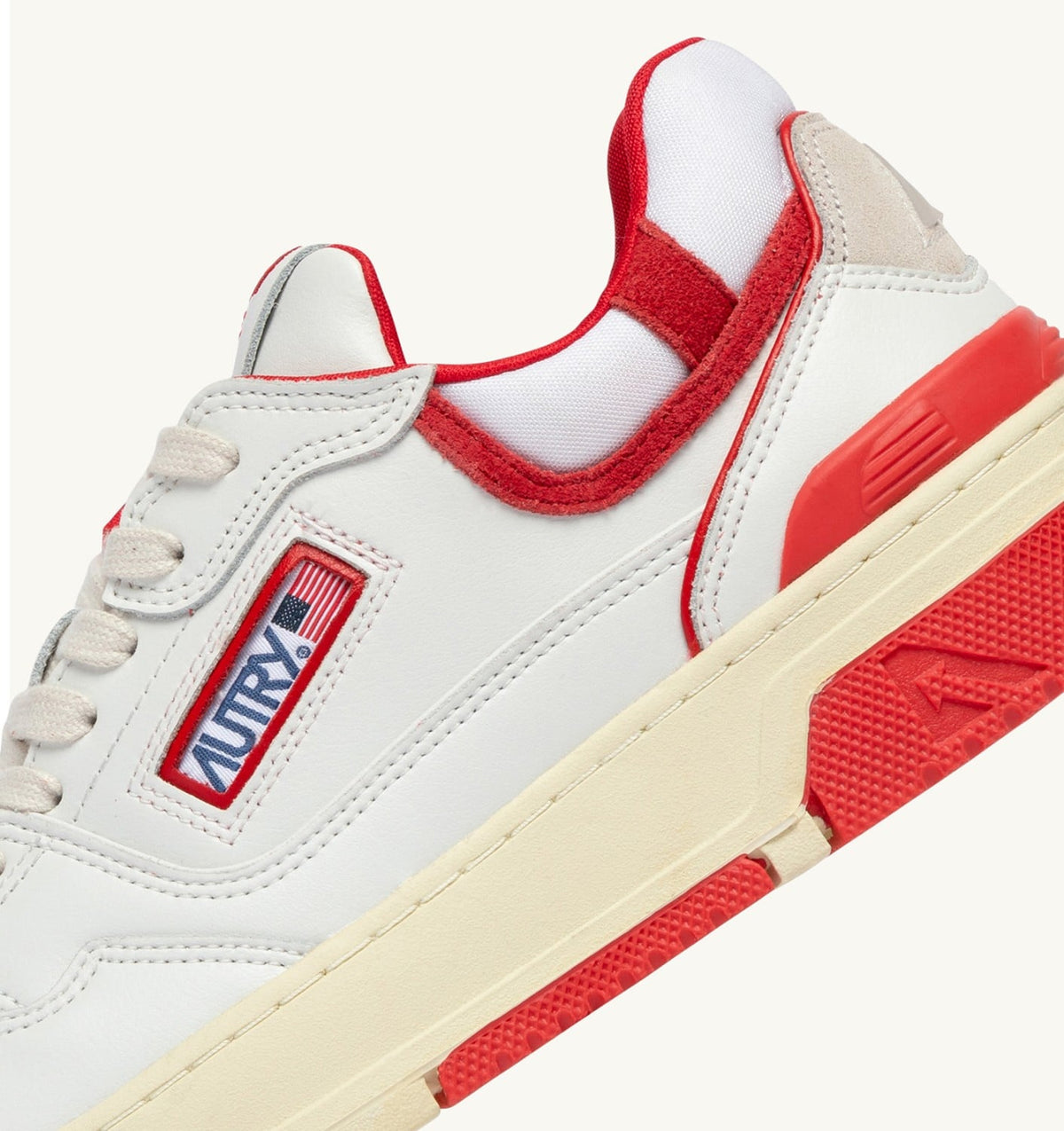 AUTRY Woman SNEAKERS CLC LOW IN WHITE LEATHER AND RED VIRGIN