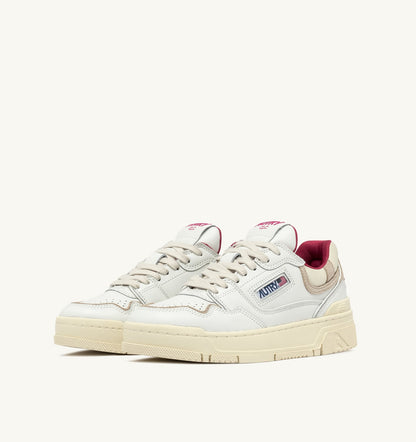 AUTRY Woman CLC LOW SNEAKERS IN WHITE LEATHER AND SAND SUEDE
