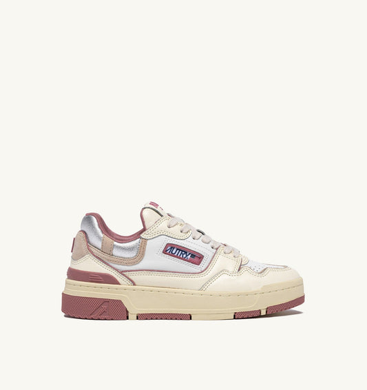 AUTRY Woman CLC LOW SNEAKERS IN WHISPER WHITE ASH ROSE AND SILVER LEATHER