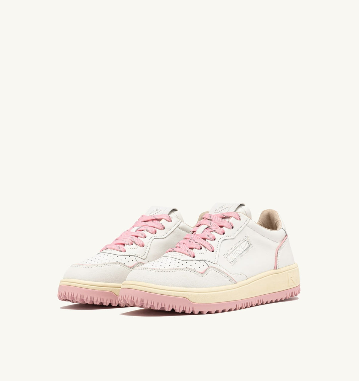 AUTRY Woman GOLF LOW SNEAKERS IN WHITE AND CORAL BLUSH LEATHER