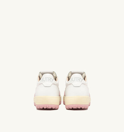 AUTRY Woman GOLF LOW SNEAKERS IN WHITE AND CORAL BLUSH LEATHER