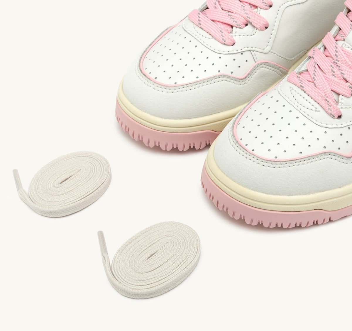 AUTRY Woman GOLF LOW SNEAKERS IN WHITE AND CORAL BLUSH LEATHER