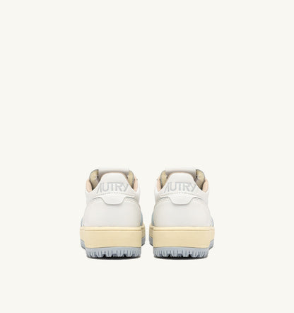 AUTRY Woman GOLF LOW SNEAKERS IN LEATHER COLOR WHITE AND PEARL BLUE