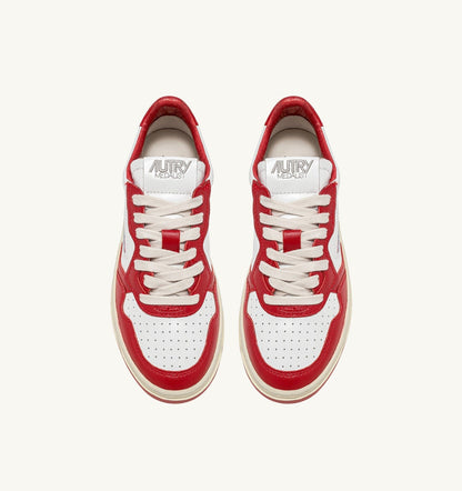 AUTRY Man MEDALIST LOW BICOLOR SNEAKERS IN WHITE AND RED LEATHER