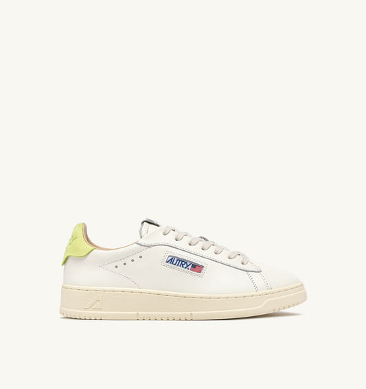 AUTRY Woman DALLAS LOW SNEAKERS IN DAIQUIRI GREEN AND MARSHMALLOW LEATHER