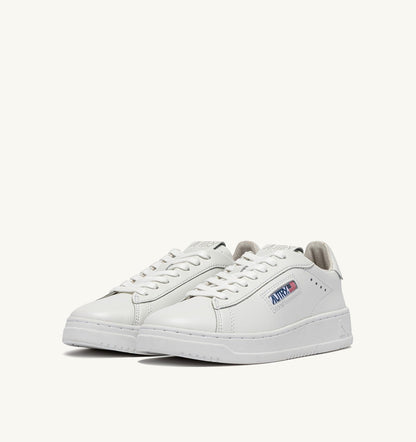 AUTRY Woman DALLAS LOW SNEAKERS IN WHITE LEATHER
