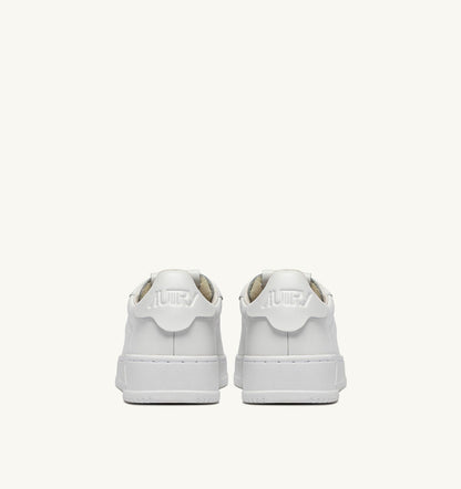 AUTRY Woman DALLAS LOW SNEAKERS IN WHITE LEATHER