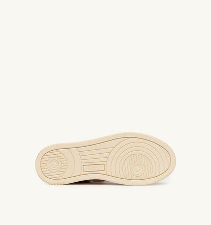 AUTRY Woman DALLAS LOW SNEAKERS IN SILK SUEDE