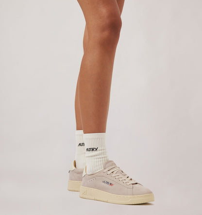 AUTRY Woman DALLAS LOW SNEAKERS IN WHITE SUEDE