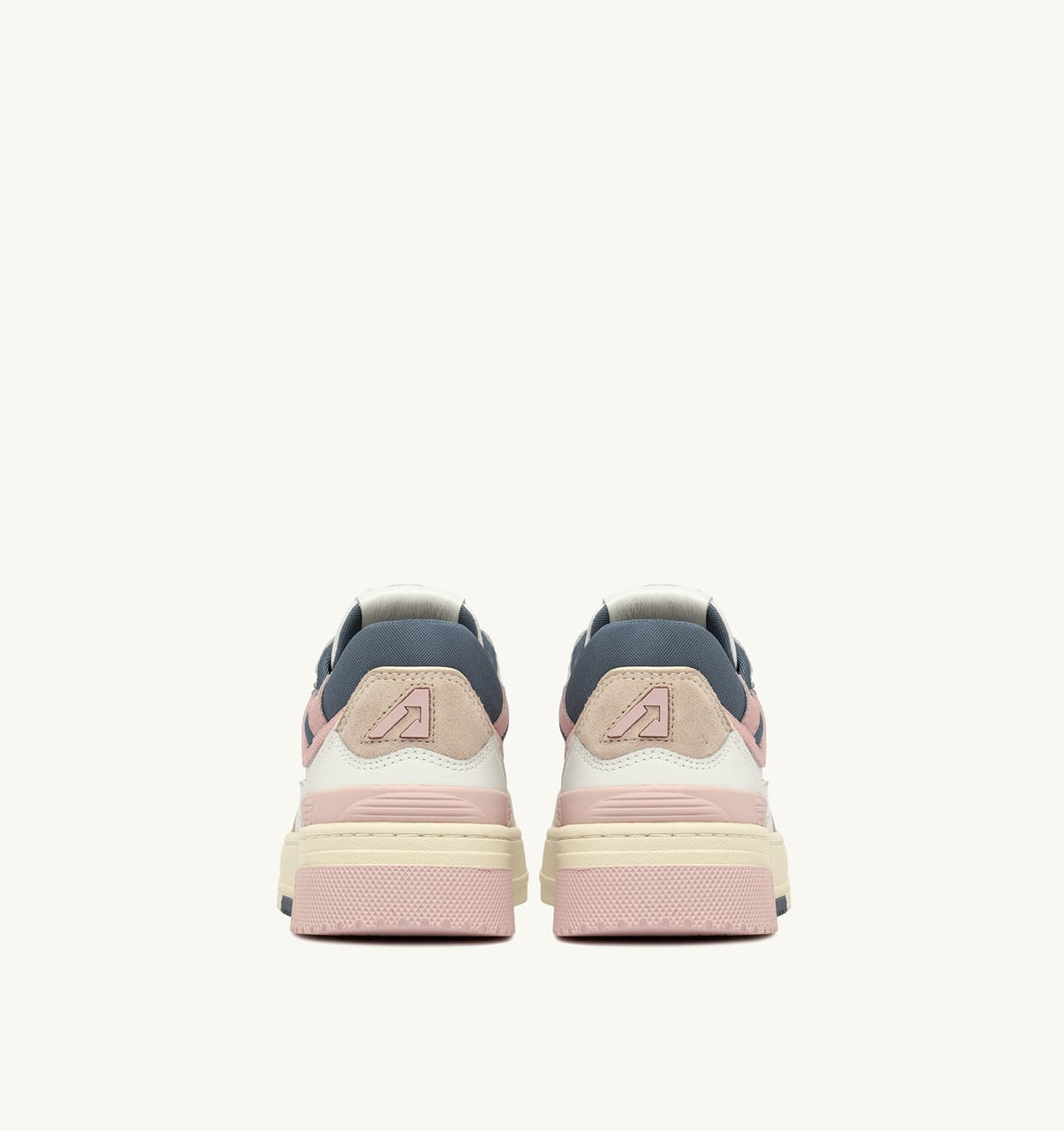 AUTRY Woman CLC LOW SNEAKERS IN WHITE AND PEACH WHIP LEATHER SUEDE