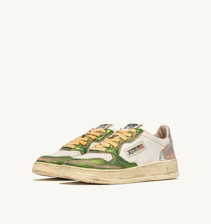 AUTRY Woman MEDALIST LOW SUPER VINTAGE SNEAKERS IN GUN AND GREEN LEATHER