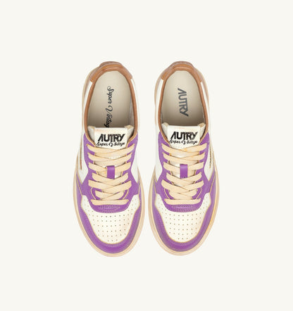 AUTRY Woman MEDALIST LOW SUPER VINTAGE SNEAKERS IN WHITE APPLE CINNAMON AND DEWBERRY LEATHER
