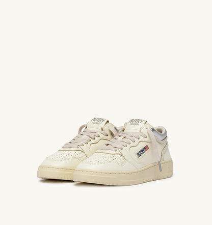 AUTRY Woman MED-WAY SNEAKERS IN LEATHER COLOR MARSHMALLOW AND SILVER