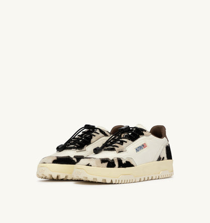 AUTRY Woman WILDPACE LOW SNEAKERS IN MARSHMALLOW AND COW CORDURA AND LEATHER