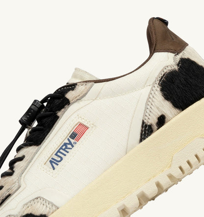 AUTRY Woman WILDPACE LOW SNEAKERS IN MARSHMALLOW AND COW CORDURA AND LEATHER