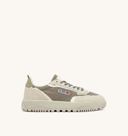AUTRY Woman WILDPACE LOW SNEAKERS IN ELMOND AND WHITE CORDURA AND SUEDE