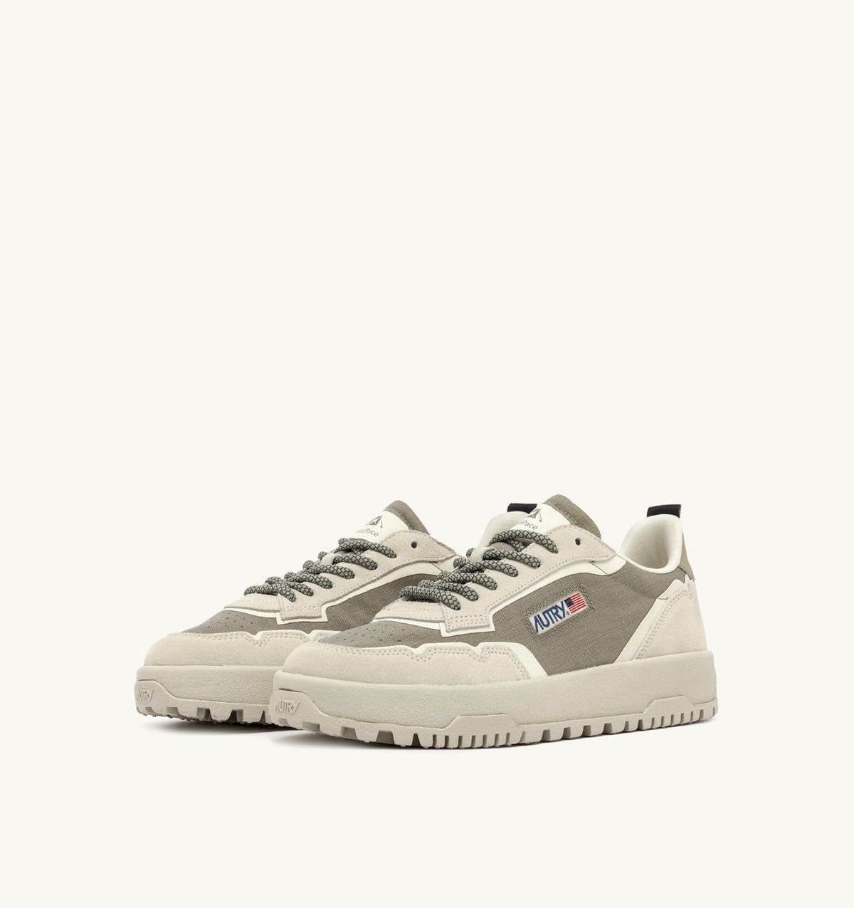 AUTRY Woman WILDPACE LOW SNEAKERS IN ELMOND AND WHITE CORDURA AND SUEDE