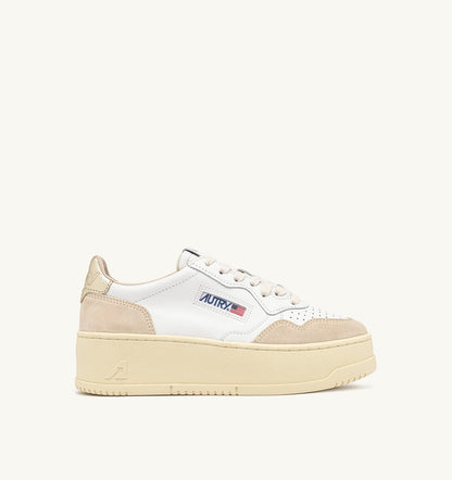 AUTRY Woman MEDALIST PLATFORM SNEAKERS IN WHITE AND PLATINUM SUEDE AND LEATHER