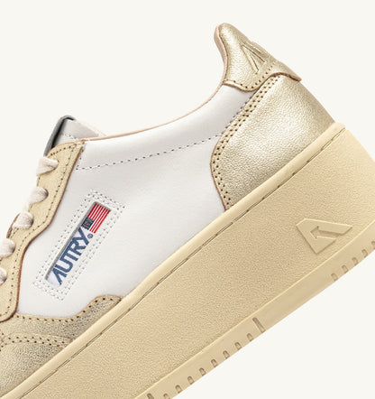AUTRY Woman MEDALIST PLATFORM SNEAKERS IN WHITE AND METALIZED PLATINUM LEATHER