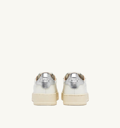 AUTRY Woman DALLAS LOW SNEAKERS IN WHITE AND SILVER LEATHER